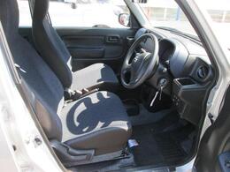 運転席周りも広く乗り降りもしやすいです！