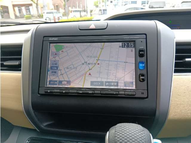 ギャザーズナビ・フルセグTVが装備されています。