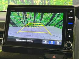 【バックカメラ】駐車時に後方がリアルタイム映像で確認できます。大型商業施設や立体駐車場での駐車時や、夜間のバック時に大活躍！運転スキルに関わらず、今や必須となった装備のひとつです！
