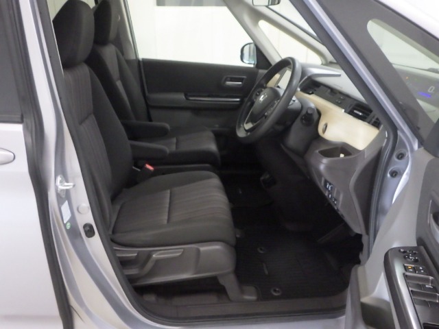 【下取強化中】まずは無料査定させて頂きます。年数が経っていても走行距離が多くてもキズ凹みがあっても当店がお下取いたします。ぜひお車でお越しください。大切にお乗りになっていた愛車の下取りもお任せ下さい。