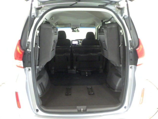 【ニオイについて】　タバコや芳香剤、ペット歴を含めた車内のニオイに関しては感じ方に個人差がある為、実車にてご自身でご確認頂いております。WEB表記より実車を優先させて頂きますのでご了承下さい。