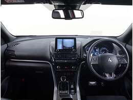 操作性の良いインパネ周りです