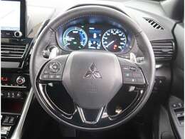 本革巻ステアリングホイール　ハンドルヒーター装備