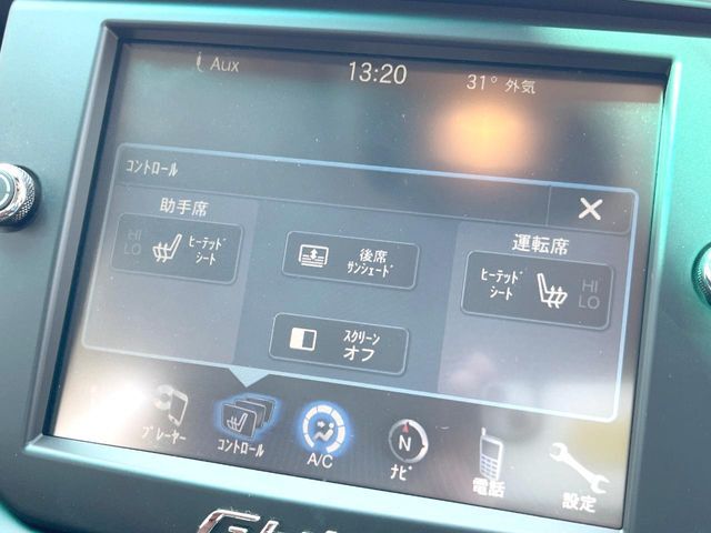 ●全席シートヒーター：高級感あふれるレザーシートに、前席・後席にシートヒーターを搭載しております。