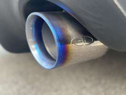 ご納車時に、全台法定点検を実施致します。消耗品のバッテリー、エンジンオイルや、オイルエレメントなどは新品交換し、ほか不具合箇所は修理し、ご納車後に安心してお乗りいただける様に、しっかり整備を致します。
