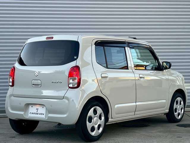 カタログ燃費（WLTCモード）は2WDで25.8km/Lと高効率。軽量ボディとCVTの組み合わせにより、街乗りから通勤まで優れた低燃費性能を発揮します。