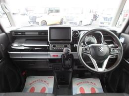 ワイドな視界を確保して運転しやすく見晴らしが良いです。長時間の運転も快適に過ごせしていただけると思います。