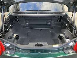 納車前には内装・外装綺麗にさせて頂きます！ぜひ現車確認をお願いいたします！お電話は072-284-8233まで！