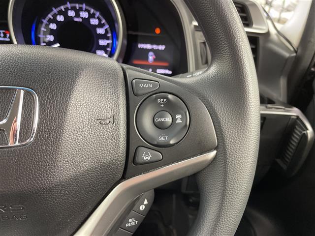 【運転席操作部】快適なドライブを楽しむための機能が装備されています！運転席から触れるので、使いやすいです！除菌プランいれていただくと、さらに清潔で安心していただけます！