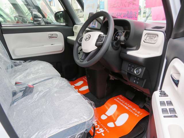 ☆快適なカーライフをお約束☆　末永く、「安全で安心な快適カーライフ」、満足にお乗りいただけるよう、敏速で誠実なアフターサービスに努めています。