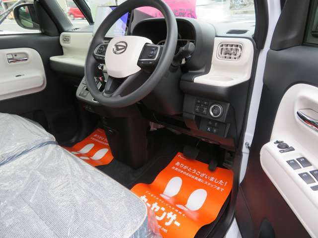 ☆快適なカーライフをお約束☆　末永く、「安全で安心な快適カーライフ」、満足にお乗りいただけるよう、敏速で誠実なアフターサービスに努めています。