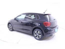 営業時間は、平日9時30分から18時00分、土日祝日9時から17時30分となります。毎週水曜日と毎月第2火曜日は定休日となります。