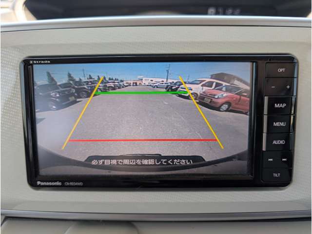 バックカメラ付きで駐車も楽々☆