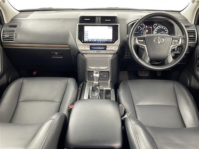 【インパネ全体】全方位で視界が広く、高い目線で運転もしやすいです！