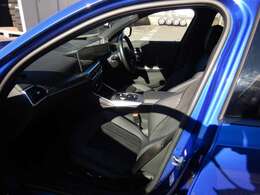 全国納車可能です。最寄りのBMW正規ディーラーにて、保証修理可能です。遠方のお客様もご安心ください