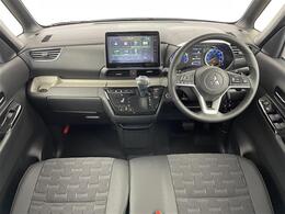 【インパネ全体】全方位で視界が広く、高い目線で運転もしやすいです！