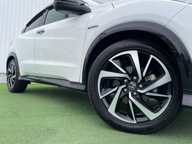 【ラゲッジスペース】リアシートを倒せばこの大容量！！ダンボールなどの大きい荷物も釣り具などの長尺物まで様々載せられそうです！！