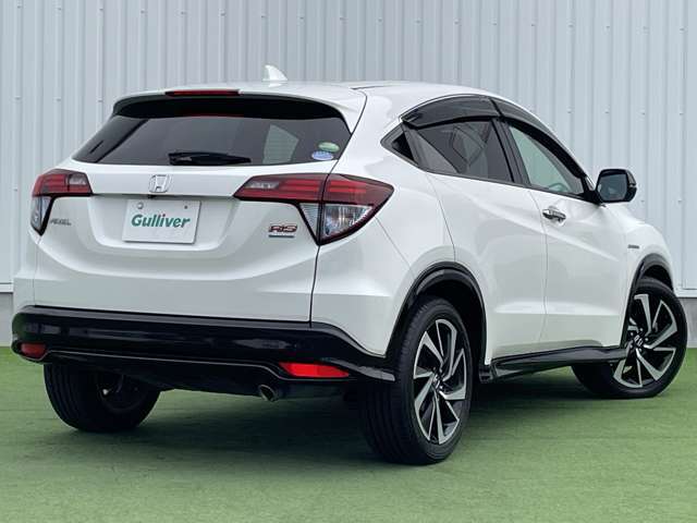 【シフトレバー】シフトも操作しやすく快適なドライブを楽しんでいただけます！