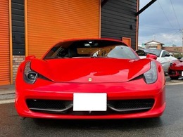 平成22年式（2010y）フェラーリ458イタリアF1DCT！正規ディーラー車！走行距離8000km！左ハンドル！黒本革フル電動シート！カーボンドライビングゾーン！カーボンLEDステアリング！