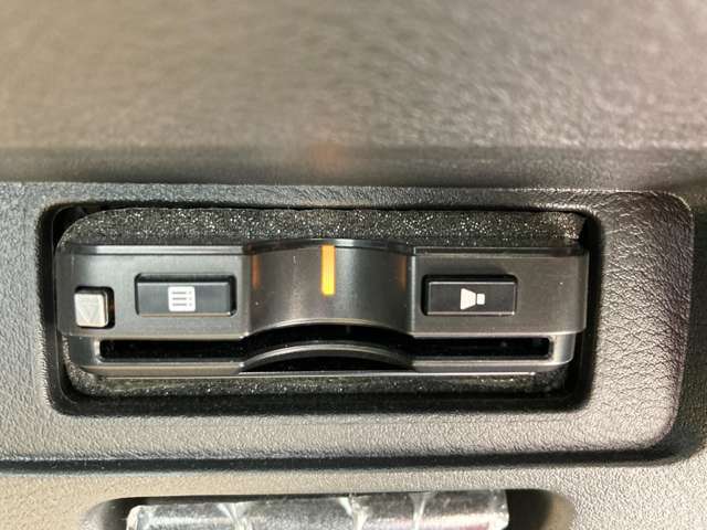 ETCです。セットアップを完了してから納車となりますので、すぐにご利用頂けます。