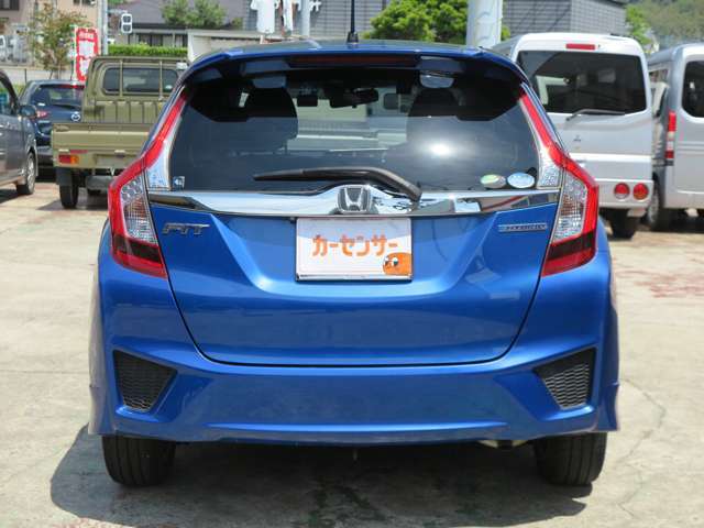 経験豊富なスタッフが皆様のカーライフを全力でサポートさせて頂きます。