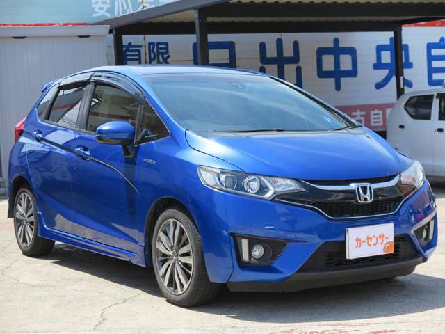 写真だけではこの車の良さは伝わらないかもしれませんので、是非一度現車をご覧にお越し下さい！