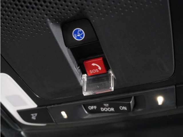 新世代コネクテッド技術「Honda CONNECT」搭載。緊急時にオペレーターのサポートを受けることも可能です。
