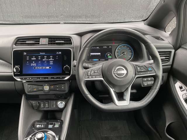 運転手目線の視界です。纏り感があり落ち着きますね。