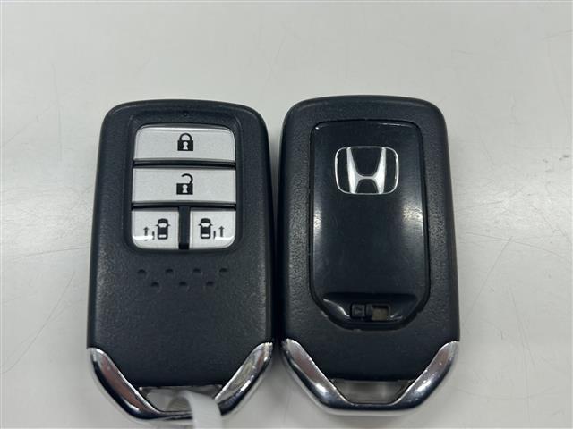 店舗にて現車の確認もいただけますので、お電話で在庫のご確認の上、是非ガリバー黒部店までご来店くださいませ！！！