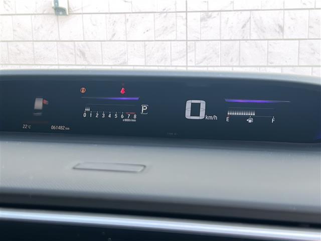 店舗にて現車の確認もいただけますので、お電話で在庫のご確認の上、是非ガリバー黒部店までご来店くださいませ！！！