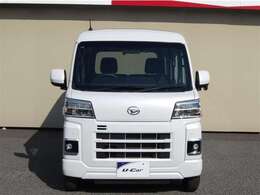 ワイド＆ローのスタイルで走行安定性もばっちりです。運転しやすくロングドライブも安心です。