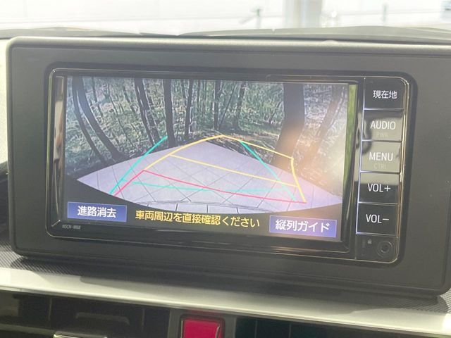 【バックカメラ】駐車時に後方がリアルタイム映像で確認できます。大型商業施設や立体駐車場での駐車時や、夜間のバック時に大活躍！運転スキルに関わらず、今や必須となった装備のひとつです！