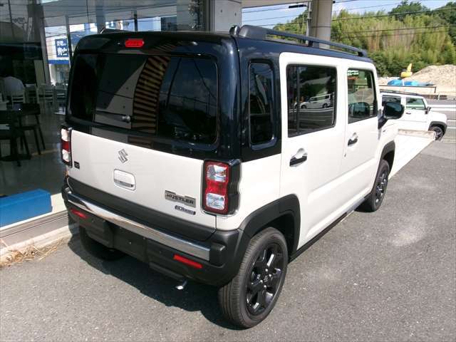 【陸運局認定指定車検工場完備】国家資格検査員1名・国家資格整備士3名で、お客様の大切な愛車を末永く安心サポートさせて頂きます！当店おすすめ安心メンテパック加入で3年間のメンテナンスと車検がお得！