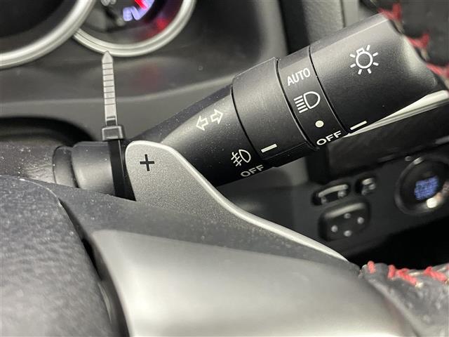 【運転席操作部】快適なドライブを楽しむための機能が装備されています！運転席から触れるので、使いやすいです！除菌プランいれていただくと、さらに清潔で安心していただけます！