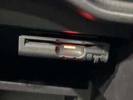 【ETC】高速道路の料金所をストレスなく通過！話題のスポットやサービスエリアに多い「スマートIC」利用時は必須のアイテムです。当店でセットアップを実施、ご納車当日からすぐにご利用いただけます！