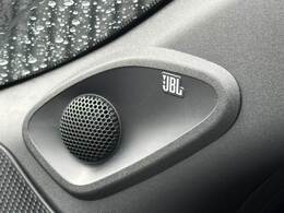 【JBLサウンド】高音質スピーカーを搭載しております。専用チューニングにより、クリアで臨場感あふれるサウンドを実現しワンランク上の空間をお楽しみください。
