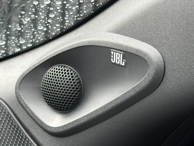 【JBLサウンド】高音質スピーカーを搭載しております。専用チューニングにより、クリアで臨場感あふれるサウンドを実現しワンランク上の空間をお楽しみください。