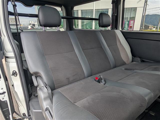 除菌プランいれていただくとさらに快適な車内を！！清潔なお車はお子様にも安心ですね！！中古車がキレイなのは当たり前の時代です！