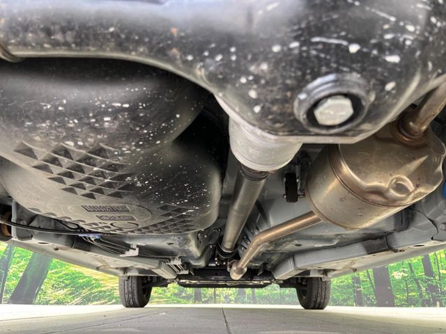 下回りがきれいなうちに、防錆加工の施工がオススメ。降雪地域はもちろん、沿岸部にお住いの方や、趣味でマリン・ウィンタースポーツをされる方にご好評いただいております。