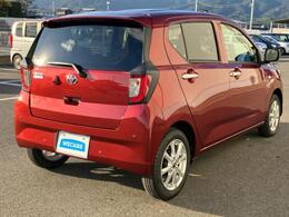 全国に店舗を展開しているのでどこでもお取り寄せが可能です！この車が気になるけど遠方だから・・・と諦める必要はありません！※別途陸送費が必要です。