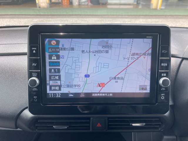 メーカー純正ナビゲーションです。　初めて走る道でも安心して運転が出来ます。
