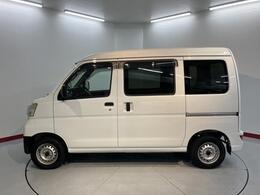 県内13店舗にて中古車を常時、展示中です！見て、触って、納得のいく一台をぜひ見つけてください♪