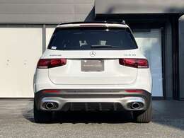 お車でのアクセスは、横浜横須賀道路「佐原インター」出口を左折、久里浜方面へ向かい、2つ目の信号「佐原交差点」を右折して頂きますと、500m先右手に店舗がございます。常時40台以上展示中。