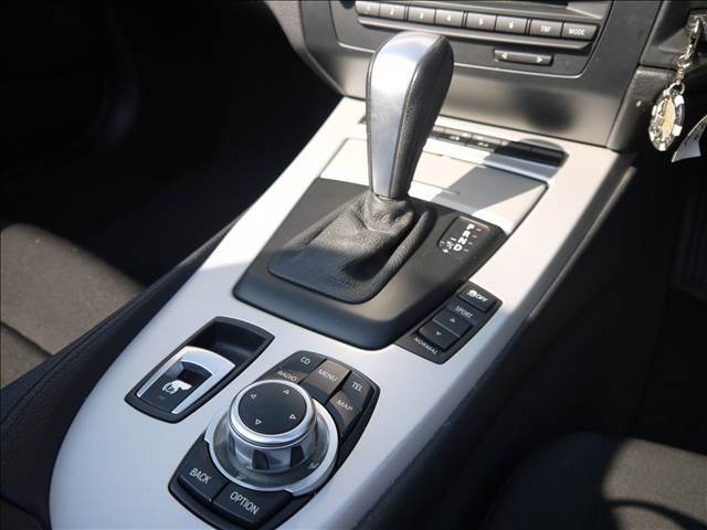 ☆とにかく品質にこだわります☆　入庫時に全車抗菌消臭内装シートもクリーニング！フロアマットも高圧洗浄機にて清掃クリーニング済み！とにかく☆キレイ☆にこだわります！安心のJU加盟店！