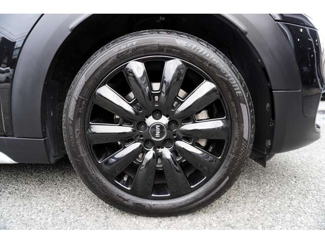 弊社では認証工場取得の為「記録簿発行」を行っております！ご納車時お客様へはどの作業を実施したかを明確にお伝えをさせて頂きまして安心のご納車でお客様へご対応をさせて頂いております！