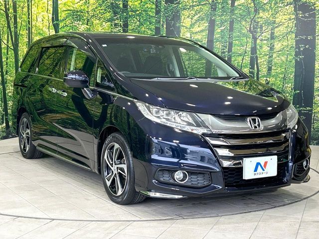 大好評のボディコーティング「弾スプラッシュコート」もご納車までに施工可能。通常のガラスコートと異なる、耐久年数6年の無機質ガラスコーティングが、ボディをキレイな状態に保ってくれます。