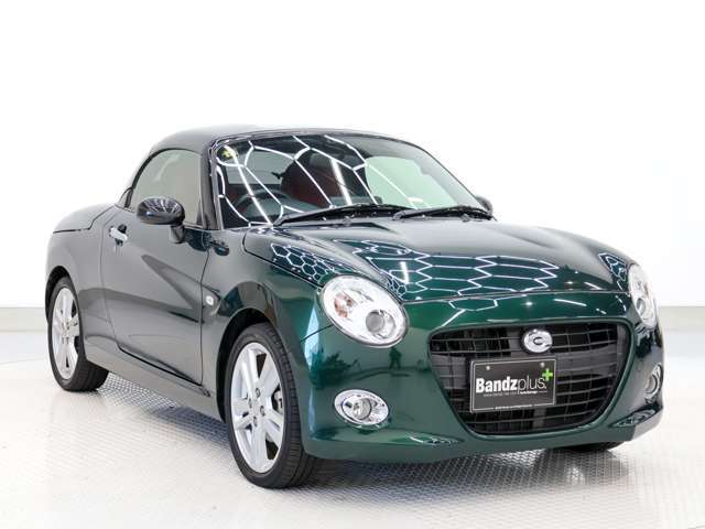 提携専門工場にてボディガラスコーティングの施工が可能です！ボディのみならず内装レザーコーティングやプロテクションフィルムの施工も対応しております！お気軽にご相談ください！