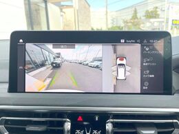 ●パノラミックビューモニター：専用のカメラにより、上から見下ろしたような視点で360度クルマの周囲を確認することができます☆死角部分も確認しやすく、狭い場所での切り返しや駐車もスムーズに行えます。