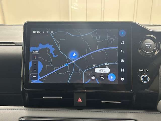 メーカーオプションの10.5インチディスプレイオーディオPlusが装備されております。コネクテッドナビ対応（車載ナビ有）・フルセグTV・DVD・CD・ブルートゥース・HDMI入力・ラジオ・ETC2.0車載器付
