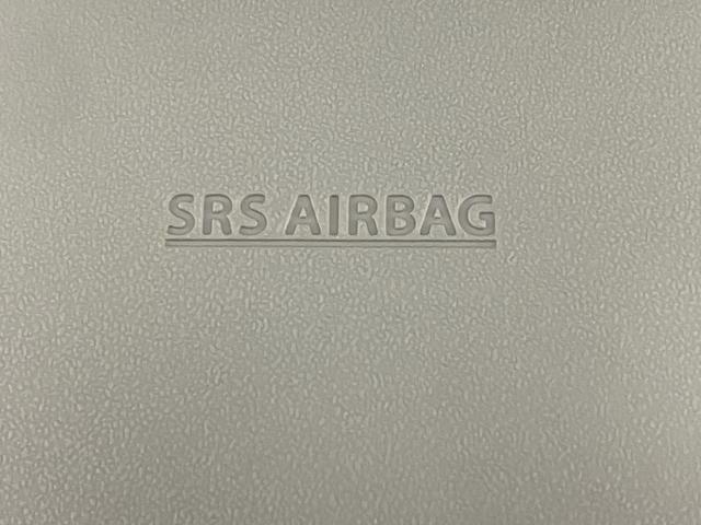 側面衝突時の頭部への衝撃を軽減するSRSカーテンエアバッグ。